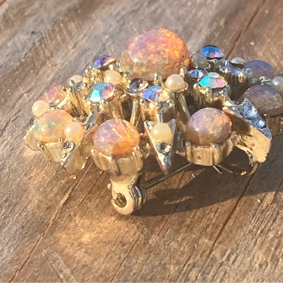 Vintage Lisner Fire Opal Brooch! - Picture 5 of 11
